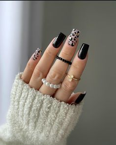 Black Fake Nails, Black And Nude Nails, Zebra Nail Art, Nails Medium Square, Nails Holiday, Cheetah Nails, Press On Nails Medium, Nail Drawing, Fall Nail Art Designs