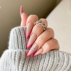 Square Winter Nail Designs, Cool Nail Colors, Bohemian Nails, Clear Acrylic Nails, Long Stiletto Nails, Pretty Nail Colors, Gel Nail Tips, Stiletto Nails Designs, Christmas Nails Acrylic