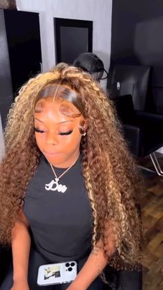 Pizazz Hair - Must Have This Hairstyle Highlight Frontal Wig, Wigs Wet And Wavy, Diy Hair Wig, Black Hair Inspiration, Blonde Curly Wig, Wet And Wavy Hair, Birthday Hairstyles