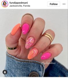 Dip Powder Nail Art Ideas, Coral Nail Ideas, Summery Nails, Sparkle Nails, Short Acrylic Nails Designs, Nectarine, Orange Nails, Dipped Nails, Fabulous Nails