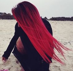 Ombré Red Hair, Red Hair With Bangs, Black Hair Ombre, Ombre Hair Blonde, Dyed Red Hair, Bright Red Hair, Hair Ombre