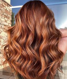 Classic Auburn Hair with Highlights Fall Inspired Hair Color, Deep Auburn Hair Color, Fall Inspired Hair, Auburn Blonde Hair, Deep Auburn