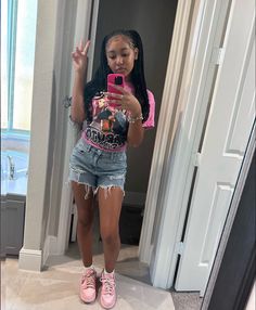 Tripple Pink Dunks School Outfit, Barbie Dunks Outfit Black Women, Ahvi Lee Outfits, Pink Dunks Outfit, Dunks Outfits, Emergency Clothes, Baddies Outfit, Bonfire Outfit, Dunk Outfit