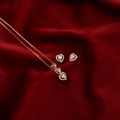 Real Diamond Pendent Set, Real Diamond Jewellery Designs, Diamond Pendant Sets Indian, Small Pendent Set Diamond, Diamond Pendent Set Design, Delicate Diamond Pendant, Diamond Pendent Set, Real Diamond Pendant Set