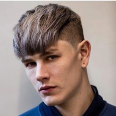 HAIRMENSTYLE OFFICIAL ✂️ (@hairmenstyle) • Fotos y vídeos de Instagram Mens Fringe Haircut, Fringe Bangs Hairstyles, Caesar Haircut, French Crop, Short Hair For Boys, Popular Mens Hairstyles, Crop Haircut, Cool Mens Haircuts, Mens Haircuts