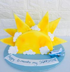 a cake that is shaped like the sun