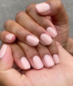 Light Pink Nails Dark Skin, Short Manicured Nails Natural, Layered Nail Polish, Wedding Nails Dark Skin, Short Gel Nails Black Women, Short Natural Nails Manicures, Short Natural Nail Designs Gel, Clean Girl Nails Short, Short Nails Dark Skin