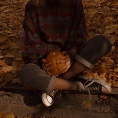 December 2024, We Fall In Love, Autumn Cozy, Swaggy Outfits, Autumn Aesthetic, Mode Inspo, On The Ground, Mode Vintage, Cozy Fall