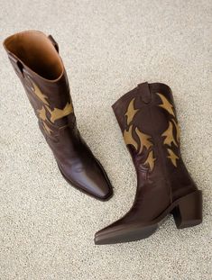 Joon Irish Coffee - Bottes style santiag western cow-boy en cuir marron Brown Boots For Ranch In Winter, Brown Winter Boots For Ranch, Irish Coffee, Cow Boy, Coffee Colour, Winter Season, Espadrilles, Cow, Cowboy