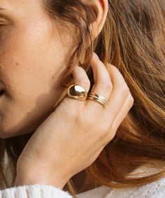 Felix Dome Ring Gold Intentional Aesthetic, Jewellery Photoshoot, Daily Uniform, Pinky Rings, Gold Pinky Ring, Winter Mood, Jewelry Photoshoot, Jenni Kayne, Dome Ring