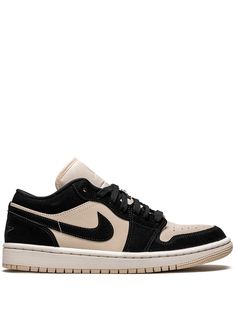 the nike air jordan 1 low in black and white