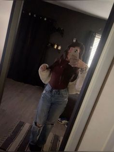 Latina Outfits, Latina Fashion Outfits, Cold Outfits, Latina Fashion, Outfit Inspo Casual, Cute Outfits For School, January 7, Simple Trendy Outfits