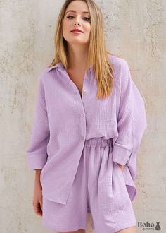 Women's Chic Boho Sleepwear, Pajamas Set, Lucy Cotton in Pink and Purple Fabric: Cotton Garment Care: To keep your clothes in good condition, please hand wash or wash them in the washing machine with a delicate cycle in cold water. Using a laundry mesh bag can prevent tangling and tearing. Size: The size may have 2-3 cm differences due to manual measurement. Size runs small. We recommend ordering a size up to achieve a normal, relaxed fit. cm Top Pant Size Chest Relaxed Chest Sleeve Length Waist Casual Sleepwear, Pajama Suit, Trouser Pocket, Cotton Pajamas, Color Caramelo, Cotton Sleepwear, Cotton Pajama Sets, Cotton Set, Cotton Pyjamas