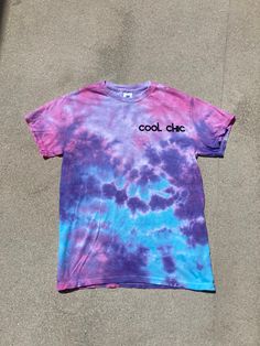 Official Cool Chic Pink/Purple/Blue Tie Dye 100% T-Shirt, Size Small Purple Tie Dye Shirt, Tye Die Shirts, Tie Dye Roses, Purple Tie Dye, Purple Tie, Chic Pink, Tie Dye Shirt, Dye Shirt, Blue Tie