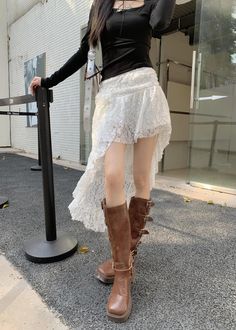 Lasaky - Irregular Lace High-Waisted Midi Skirt with Cake Layer Detail and Anti-Glare Skort Harajuku Skirt, Thrift Flip Ideas, Streetwear Skirt, Txt Concert, Short Summer Skirts, Rok Mini, Y2k Mini Skirt, 2000s Clothes, Rose Skirt