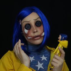 We always knew that Coraline would have great taste in eyeshadow! 😏 @lindsay.sko used our Fanatic Eyeshadow Palette in 'Nudist' 🖤 Coraline Halloween Costume, Coraline Makeup, Monster High Costume, Halloween Makeup Clown, Holloween Makeup, La Girl Cosmetics, Creepy Halloween Makeup, Halloween Makeup Diy, Coraline Jones