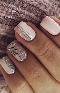 Glitter Nails Design, Bright Nail Designs, Nails Design Ideas, Silver Nail, Short Coffin Nails, Pretty Nail Art Designs, Shiny Nails, Nail Art Designs Videos