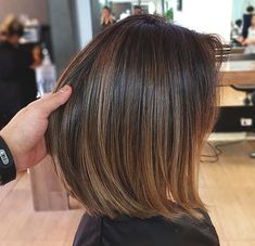 Bob Style Haircuts, Modern Bob Haircut, Bob Haircut Ideas, Best Bob Haircuts, Haircut Pictures, Medium Bob Hairstyles, Modern Haircuts, Hair Color For Women, Short Bob Haircuts