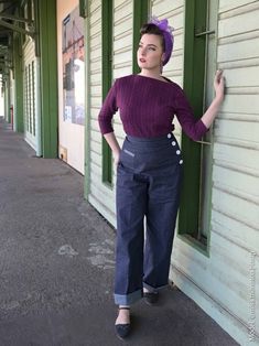 @brightonbacall looks stunning in our Charcoal Katherine trousers! They have just been restocked and are made out of 100% wool to keep you warm all season long! ❄️ Made in London 🇬🇧 #vivienofholloway #1940strousers #katharinetrousers #swingtrousers #1940sslacks #vintagetrousers #widelegstrousers #madeinengland #madeinlondon #vintagestyle #vintagefashion #vintageinspired #pinupgirl #pinupstyle #pinupfashion #retro #retrofashion #vintagefashion Summer Denim, 40s Fashion, 1940s Fashion, Pin Up Style, Wedding Dress Shopping, 50s Fashion, Dress Trousers, Up Girl, Shirt Accessories