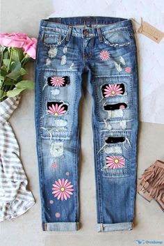 OrcaJump - Sky blue jeans with checkered patches and pink flamingos Trendy Denim Jeans With Floral Print, Casual Straight Leg Floral Print Jeans, Casual Floral Print Straight Leg Jeans, Ripped Jeans Designs, Printed Denim Jeans, Estilo Hippy, Mid Waist Jeans, Denim Jeans Ripped, Blue Ripped Jeans