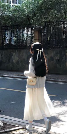 Modest Girly Outfits, Japan Outfits, Korean Casual Outfits, Modest Fashion Outfits, Feminine Outfit, 가을 패션, Wide Pants, Girly Outfits, Korean Outfits