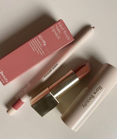 Selena Gomez Makeup, Dream Products, Makeup Wishlist, Lip Combo, Makeup Hacks, Lip Products, Oxford Street