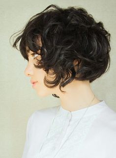 Kręcony Bob, Chic Short Hair, Curly Bob Hairstyles, 짧은 머리, Short Curly Hair, Hair Envy, Hair Today, Great Hair, Hair Dos