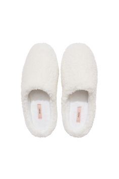 In 1996, Eberjey co-founders Ali and Mariela understood the visceral desire for beautiful, functional sleepwear that supported sleep and individual style. At last, pajamas can be sensual, comfortable, tailored, and effortless. Keep your feet cozy and ensconced in luxury with the Plush Slipper. Their faux sherpa upper ensures comfort with every step, while the rubber sole offers durability and traction. Wear them to the curb with the pup, on the couch watching your favorite shows, or cooking up a Sherpa Slippers, Outdoor Glassware, Thanksgiving Dress, Outdoor Dinnerware, Birthday Book, Soft Pajamas, Don't Be Afraid, Wedding With Kids, Pajama Sets