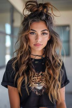 Long Hair With Waves Hairstyles, Long Hair For Pictures, Texture Curls, Outfit Ideas For Brunettes, Long Wavy Hairstyles With Layers, Updo Messy Hairstyles, Long Hairstyles With Color, Curly Hair Bangs Hairstyles Long, Lazy Wavy Hairstyles