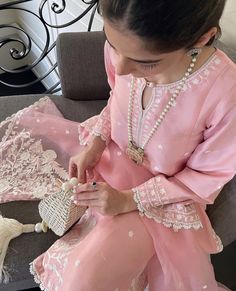 Desi Pink Outfit, Pakistani Cottagecore, Pastel Pink Pakistani Dress, Pink Desi Asthetic, Light Pink Pakistani Suit, Indian Women Fashion, Eid Outfit