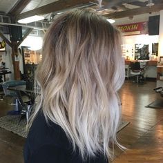 Cool Toned Root Stretch Balayage Haircolor, Blonde Ombre Balayage, Ash Blonde Balayage, Summer Balayage, Shadow Root, Stunning Hairstyles, Ash Blonde Hair, Ombré Hair, Effortless Hairstyles