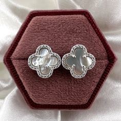 925 Solid Sterling Silver Luxury Clover Four Leaf Stud Earrings Mother Of Pearl Studs White Cubic Zirconia Stones Push Back Studs Lucky 925 Stamped *100% Brand New *100% Guarantee High Quality * 100% Lead And Nickel Free * 100% Hypoallergenic * Will Not Tarnish Or Fade *Smoke Free Pet Free Home - ***Free Jewelry Pouch Included*** Gift For Her Engagement Anniversary Promise Wedding Mother’s Day Graduation Vacation Mom Dad Christmas Gift Birthday Girlfriend Boyfriend Husband Wife Tiffany Gift Mens Tiffany Gifts, Wedding Studs, Red Studs, 4 Leaf Clover, Birthday Girlfriend, Girlfriend Birthday, Christmas Gift For Dad, Four Leaf, Men's Watches