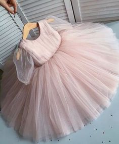 Baby First Birthday Dress, Fashion Frocks, Dresses Puffy, Tulle Princess Dress, Frocks For Babies, Pink Flower Dress, Pink Tulle Dress, Handmade Wedding Dresses, Pink Flower Girl Dresses