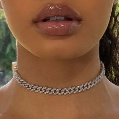 Cuban Link Choker, Cuban Chains, Cuban Link Necklace, Jewelry Accessories Ideas, Jewelry Fashion Trends, Stone Inlay, Classy Jewelry, Expensive Jewelry