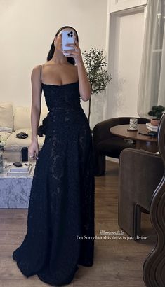 Prom Dress House Of Cb, Sixth Form Prom Dresses, Modern Prom Dress, Grad Dress Aesthetic, Creative Black Tie, Trendy Outfit Ideas, Belle Silhouette, Pretty Wedding Dresses