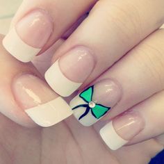 Bow nails Nails Mint Green, Nails With Bows, Bow Nails, Accent Nails, Green Accents, Green Nails, Mint Green, Beauty Hacks, Nail Designs