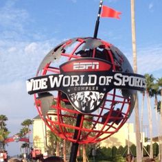 the entrance to espn's wide world of sports