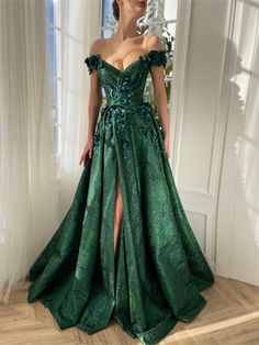 Prom Dresses Floral, Floral Dress Wedding, Red Green Dress, Floral Dress Wedding Guest, Green Wedding Dresses, Luxurious Dresses, Floral Wedding Dress, A Line Prom Dresses, Gown Prom