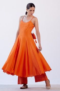 Shop for Devnaagri Orange Chanderi Sleeveless Anarkali Palazzo Set for Women Online at Aza Fashions Summer Floor-length Dress With Pallu, Fitted Summer Anarkali Set, Sleeveless Silk Dress For Diwali, Festive Sleeveless Chanderi Dress, Chanderi Sleeveless Dresses For Festivals, Sleeveless Chanderi Anarkali Dress, Festival Sleeveless Chanderi Dresses, Summer Reception Dress With Sheer Dupatta, Summer Anarkali Dress With Pallu