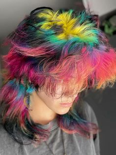 Funky Hair Colors, Diy Hair Dye, Rocker Hair, Colored Hair Tips, Hair Color Unique, Neon Hair, Out Of Space, Multicolored Hair, Punk Hair