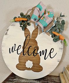 15in round wood door hanger Happy Easter Door Sign, Easter Round Wood Signs, Round Door Hanger Ideas, Easter Decor Farmhouse, Farmhouse Spring Decor, Fun Holiday Crafts, Hanger Ideas, Farmhouse Easter Decor, Wood Door Hanger