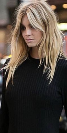 Long Hair For Women, Styling Long Hair, French Wardrobe, Hair For Women, Sienna Miller, Balayage Highlights