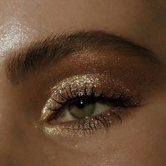 Golden Eyeshadow, Prom Eye Makeup, Gold Makeup, Glitter Makeup