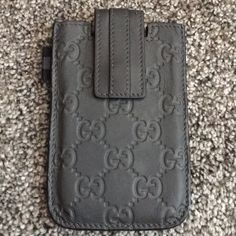 Gucci With Signature Gg Logos Grey Guccissima Leather Slim Snap Wallet Cardholder. Authentic Gucci. Longer Than A Typical Cardholder. Gently Used And In Excellent Condition. Snap Wallet, Bags Gucci, A Typical, Gucci Bags, Gucci Bag, Wallets, Card Holder, Man Shop, Gucci