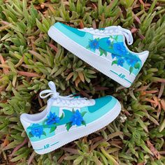 Custom Hand Painted Blue Sneakers, Custom Blue Hand Painted Sneakers, Blue Low-top Sneakers For Gift, Air Force One Shoes, Sneakers Design, All White Sneakers, Jordan Shoes Girls, Air Force 1 Custom, Custom Air Force 1