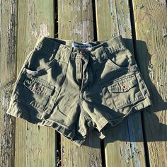 These Vintage Bulldog Girl Trip Short Shorts Are Super Cute. Look Practically Brand New. Size No Visible Size Fits Like A Small Like A 25inch Waist 3 Inch Inseam 12 Inch Across Waist Trendy Short Bottoms For School, Girl Trip, Gap Shorts, Cotton Chinos, Distressed Jean Shorts, Fitted Skirt, Linen Shorts, Short Shorts, Polo Dress