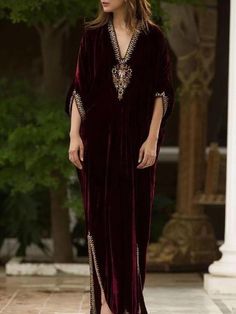 Pakistani Kaftan, Pajamas Dress, Asymmetrical Cardigan, Dress Pictures, Kaftan Designs, 파티 드레스, Mode Abaya, Velvet Maxi Dress