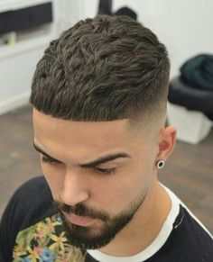 Fade is on point Crop Fade, Mid Fade Haircut, Best Fade Haircuts, Short Fade Haircut, Hair Clips 90s, Textured Crop, Crop Haircut, Crop Hair