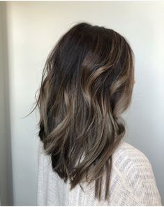 Neutral Bayalage Brunette, Dimensional Brunette Neutral, Dark Hair With Ashy Balayage, Dark Milk Tea Hair Color Balayage, Dark Brown Ashy Balayage, Ash Blonde Highlights On Dark Hair Short, Neutral Balayage Brunettes, Short Dimensional Brunette, Cool Tone Balayage Brunette