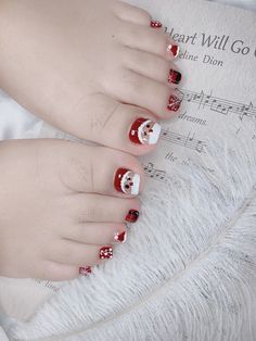 Christmas Nails Pedicure, Christmas Toe Designs, Christmas Toe Nail Designs Toenails, Christmas Toenails Pedicures, Christmas Pedicure Designs, Christmas Toe Nails, Christmas Toe Nail Designs, Nail Designs Toenails, Nail Ideas For Short Nails